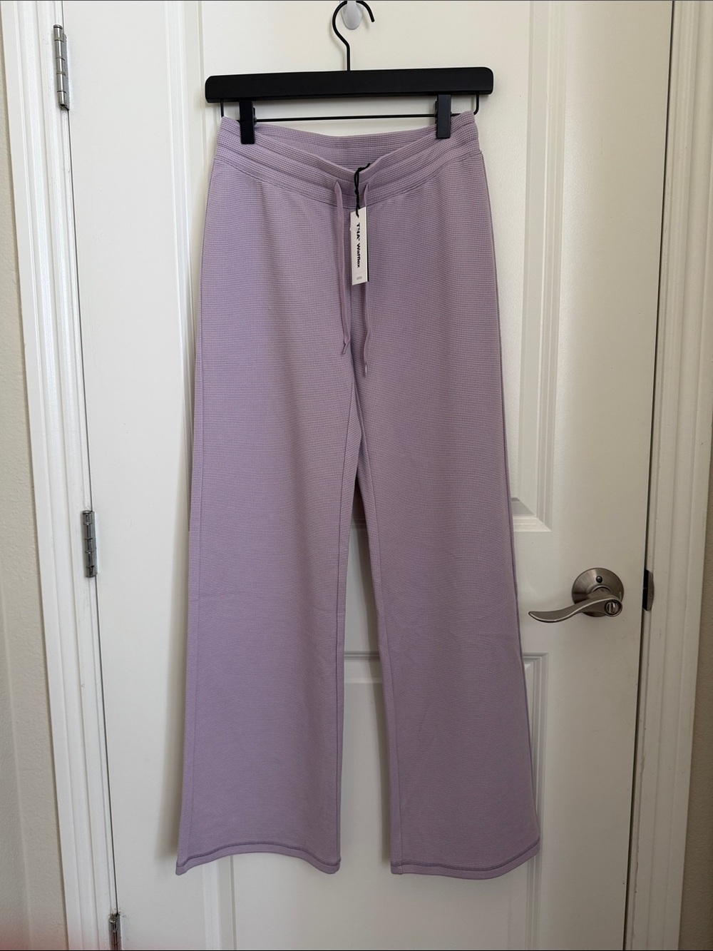 Aritzia Lavender Straight-Leg Sweatpants